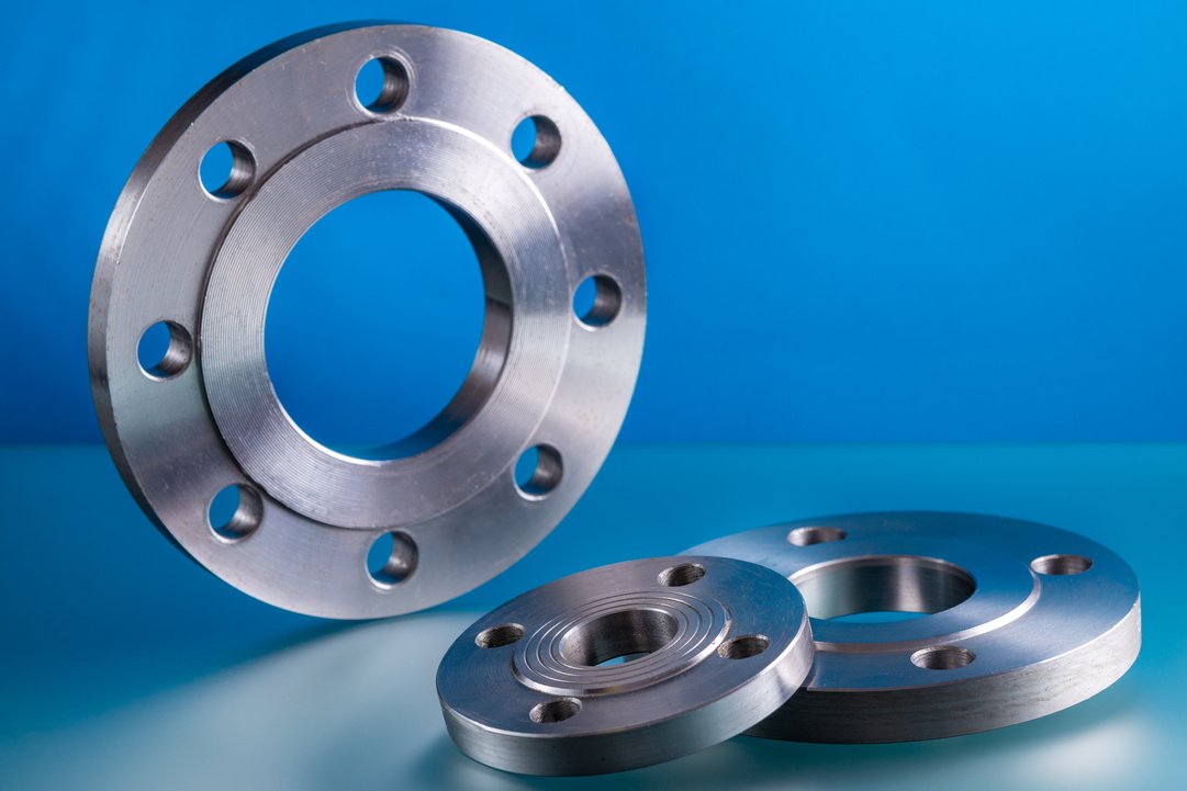 Industrial steel flanges